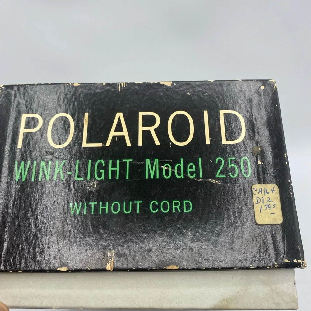 Vintage Camera Light, 1960's Polaroid Wink Light Model 250 in Original Box